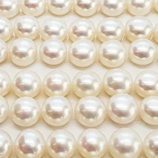 60 18mm Round Pearl White Mardi Gras Beads