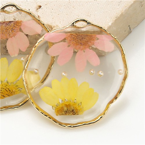 Resin Dried Pressed Flower Pendant 35mm Freeform Oval - Pink Yellow with Pearls - Image 2